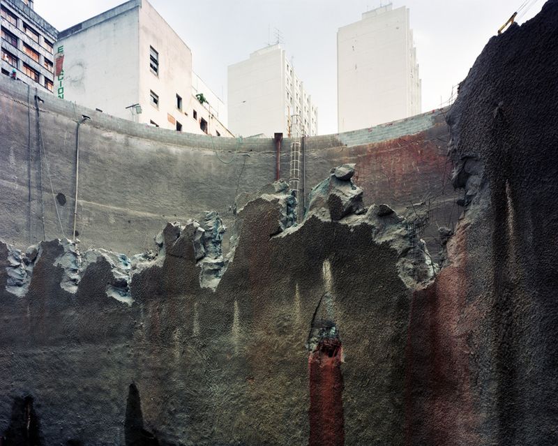 © Tatewaki Nio - 2007 Print size: 80cm x 98.5cm