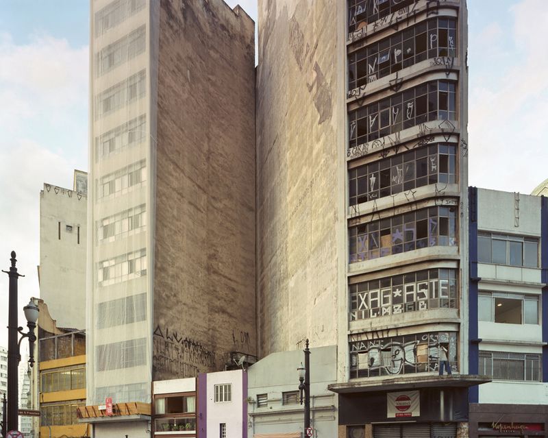 © Tatewaki Nio - 2011 Print size: 80cm x 98.5cm