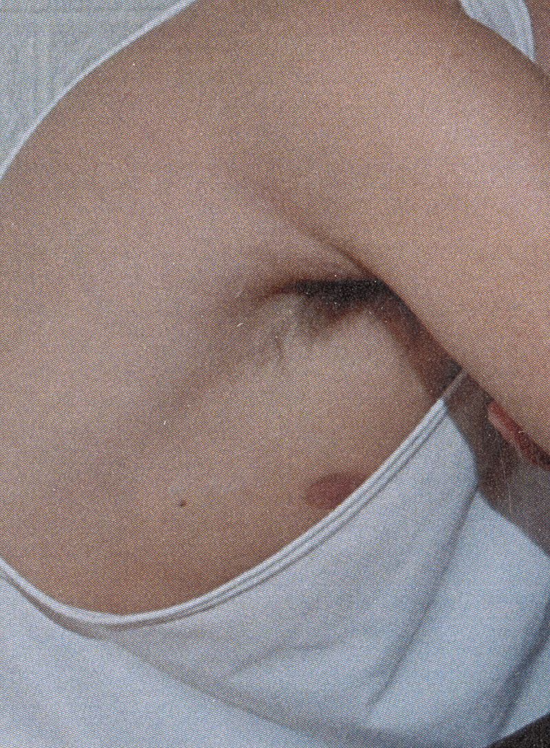 © Amélie Testenoire Lafayette - Image from the Milk & Honey photography project