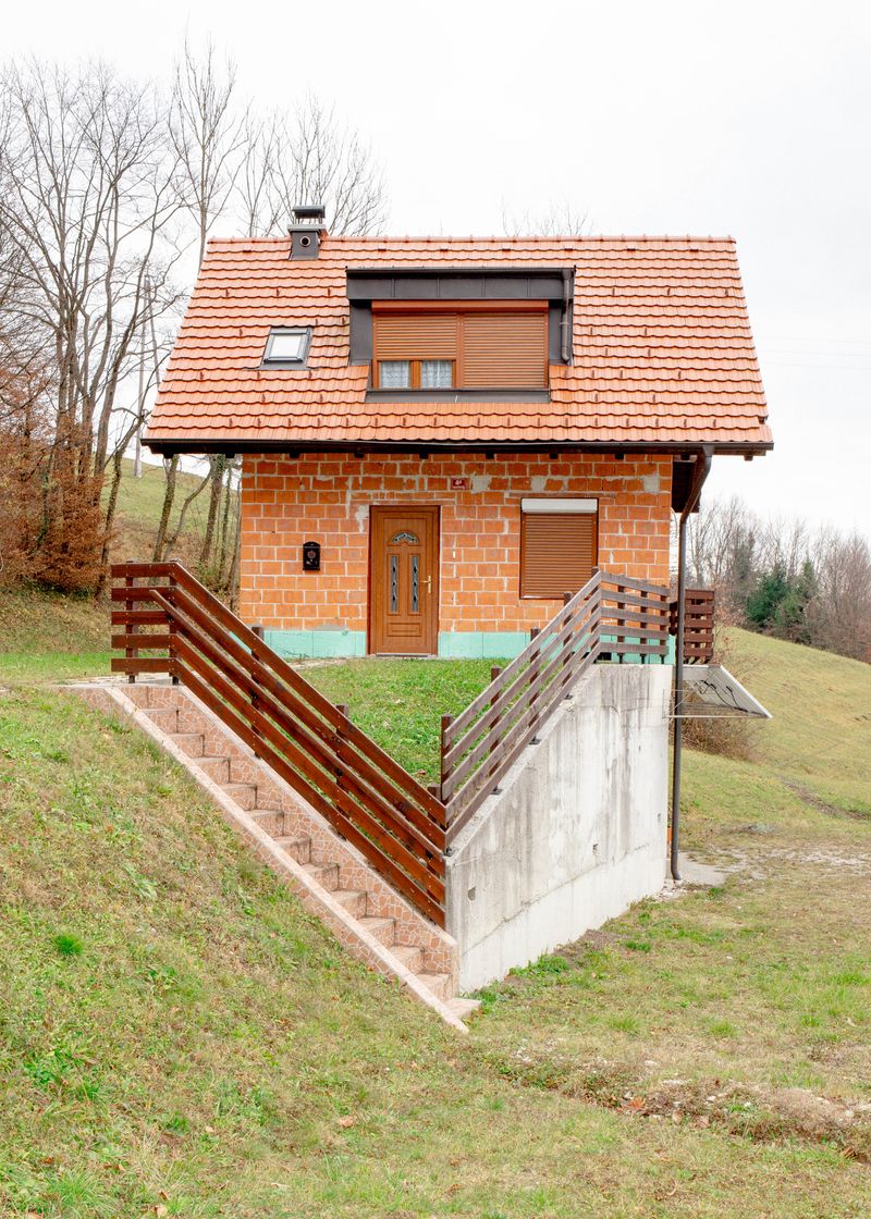 © Jaka Tersek - Image from the Owl, fox, hedgehog, deer photography project