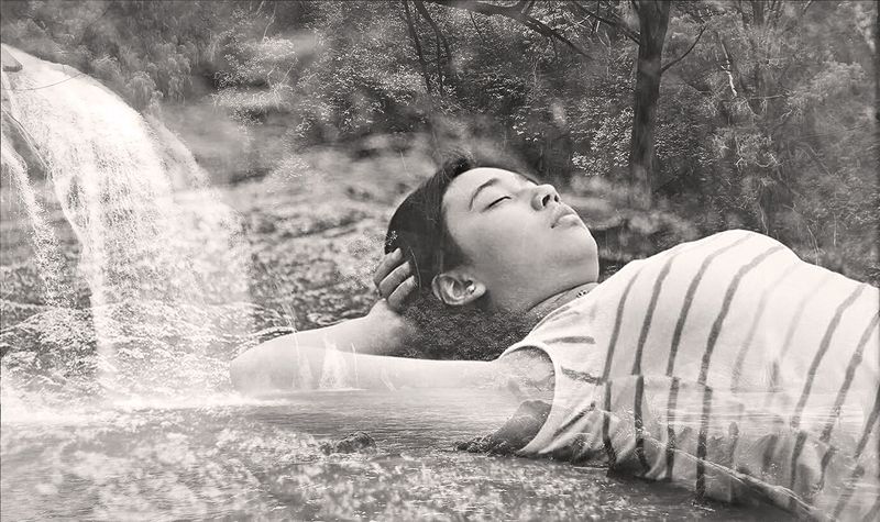 © Laurene Praget - El sueño - The dream/The sleep Napping on Earth, in a forest of Oaxaca's State