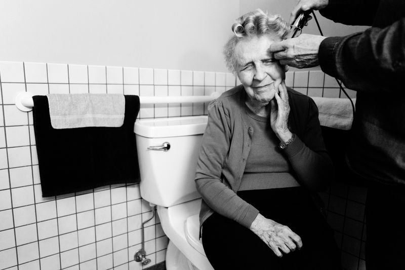 © Allison Hess - Image from the A Light in the Dark photography project