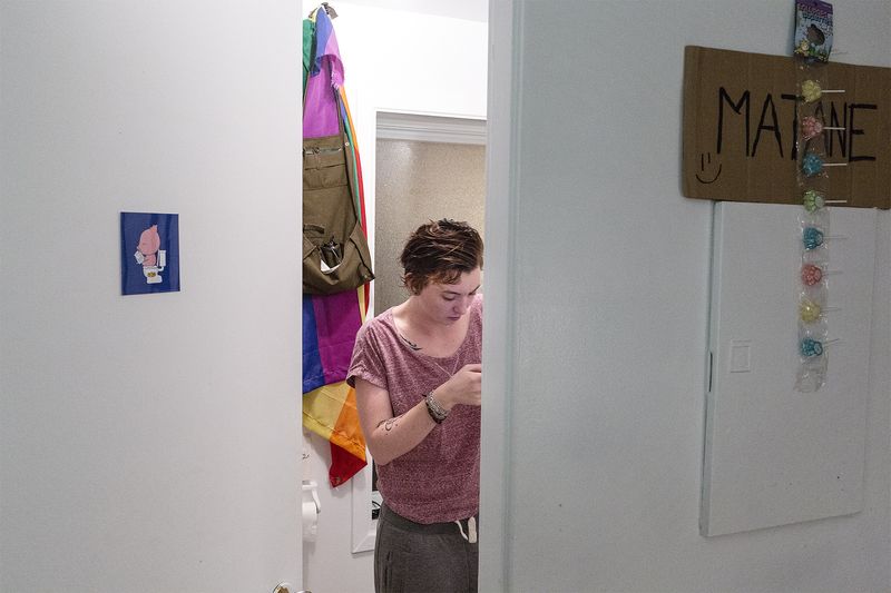 © Thibaut Ketterer - Image from the Roommates photography project