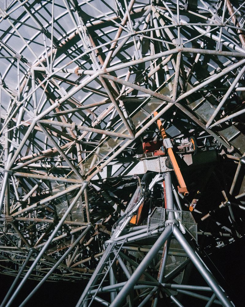 © Luciana Demichelis - Image from the The earth is a satellite of the moon photography project