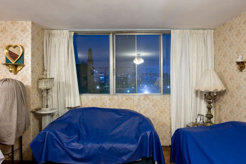 © Adam Wiseman - Image from the Windows of Tlatelolco photography project