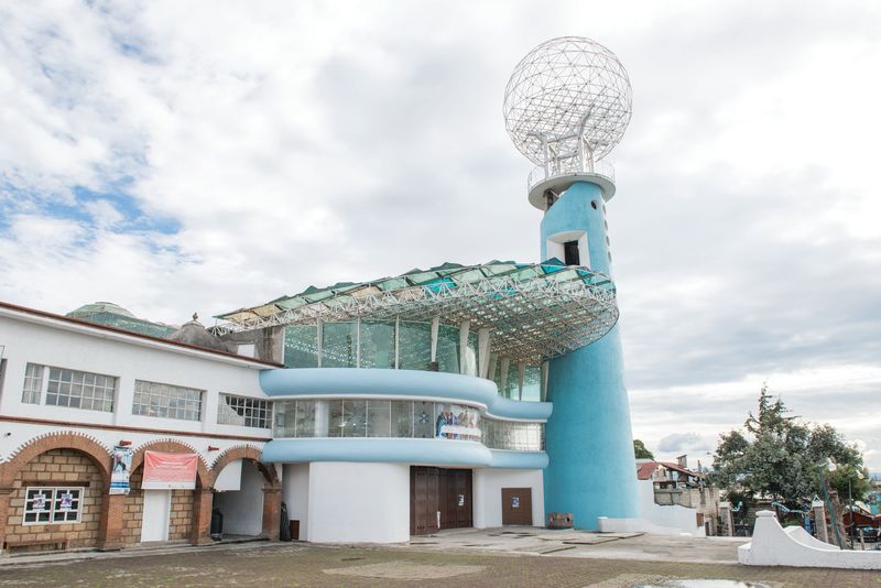 © Adam Wiseman - Image from the Free Architecture photography project