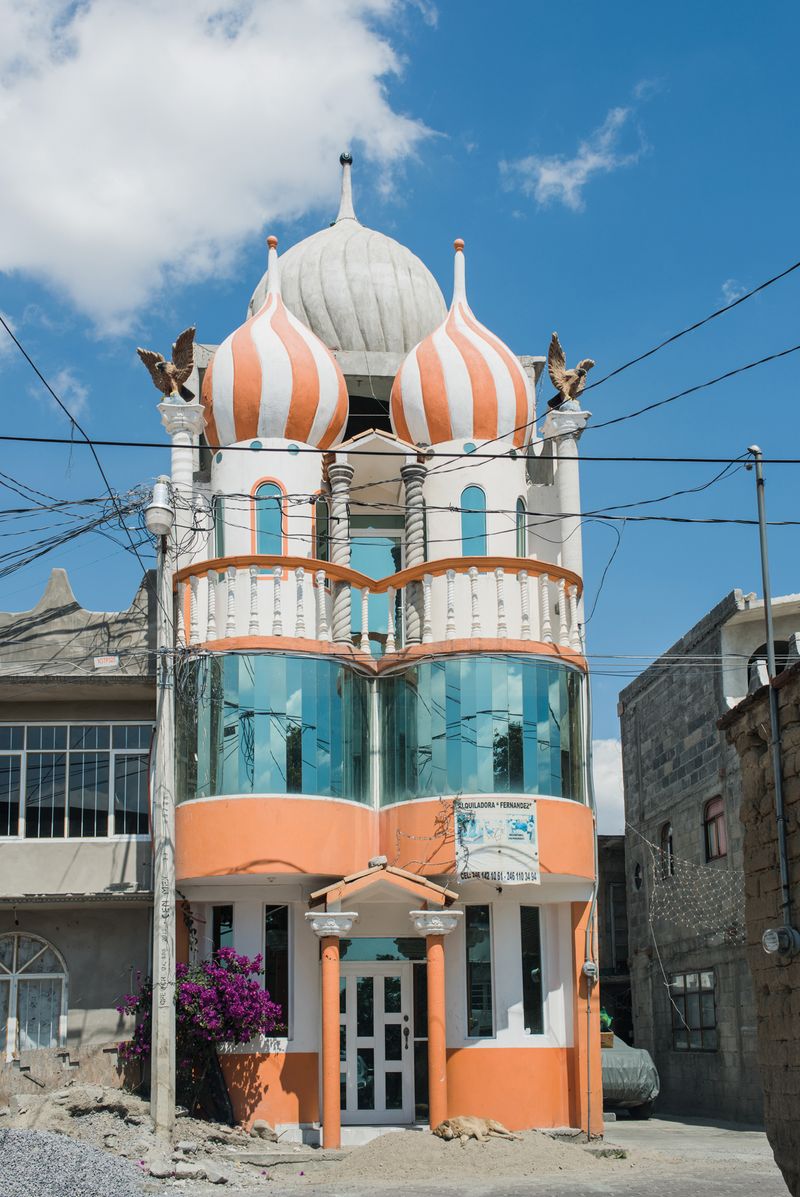 © Adam Wiseman - Image from the Free Architecture photography project