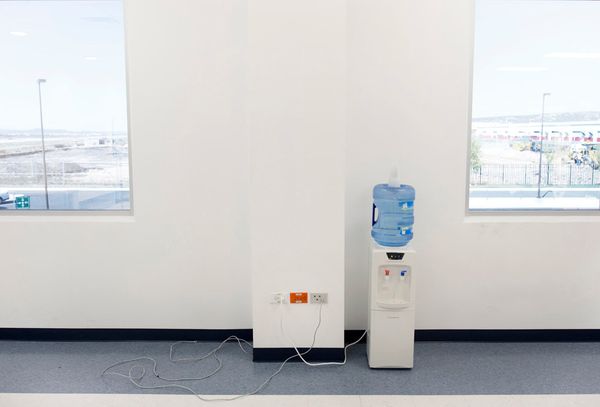 © Adam Wiseman - Image from the Factory Walls photography project