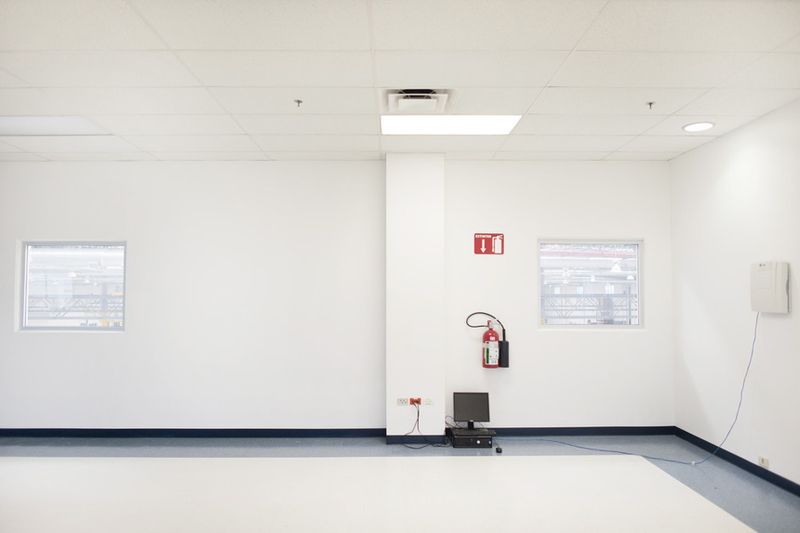 © Adam Wiseman - Image from the Factory Walls photography project