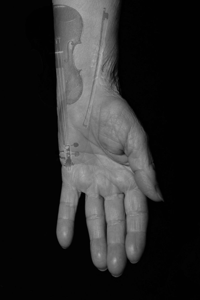 © sandra paul - Image from the ADHERENCES AND INDELIBLE SIGNS photography project