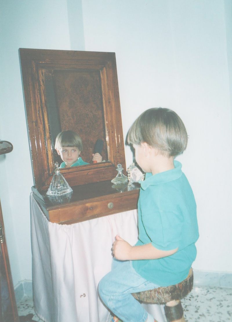 © Francesca De Chirico - IV. His daily personal grooming. Vito, eight years old.