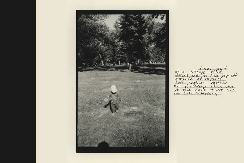 © Herlinde Raeman - Image from the the mom/artist notebook, pt.I (project) photography project