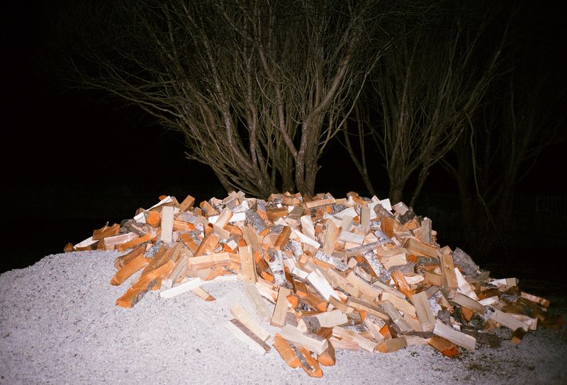 © Daria Nazarova - Image from the My boyfriend is an alien photography project