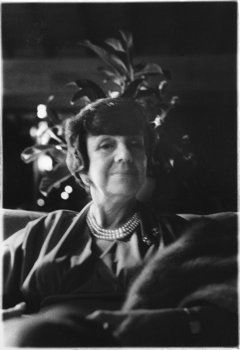 © Isabel Barton - Mother - Caracas, Venezuela / 1975