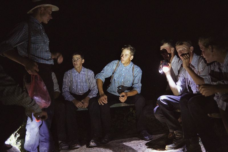 © Ephraim Bieri - Boys after work in the bean field.