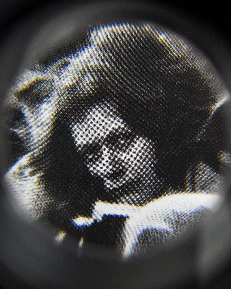 © Amin Yousefi - Image from the Eyes Dazzle as They Search for the Truth photography project