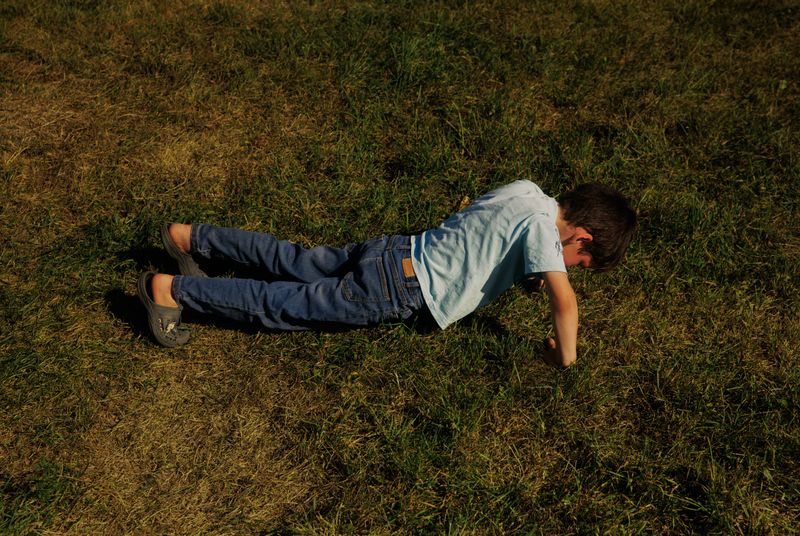 © Robin Alysha Clemens - Image from the How To Carry A Home photography project