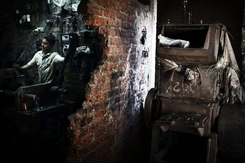 © Manel Quiros - Image from the MANSHIYAT NASER: The Garbage City photography project