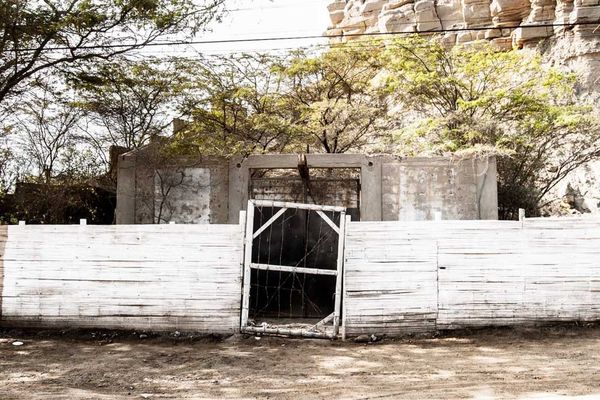 © Solange Adum Abdala - Image from the Al Lado del Petróleo photography project