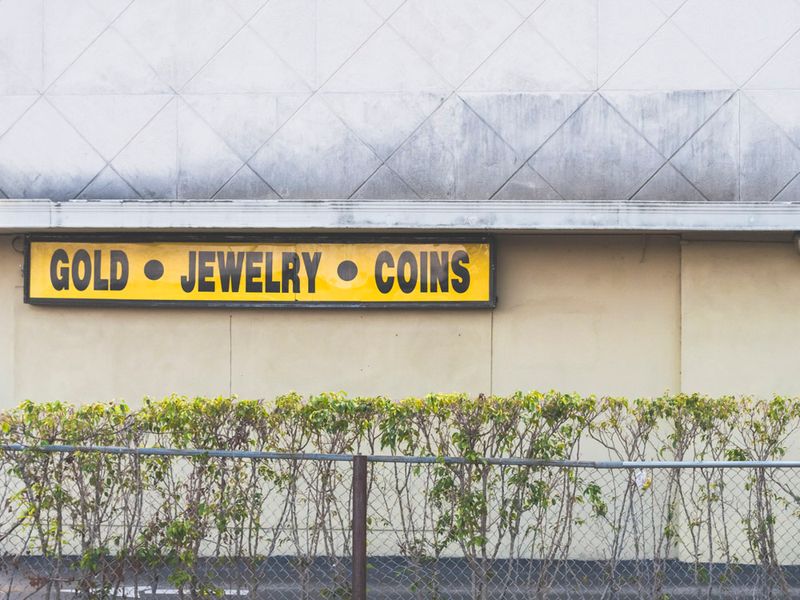 © Solange Adum Abdala - Image from the Swamp city photography project