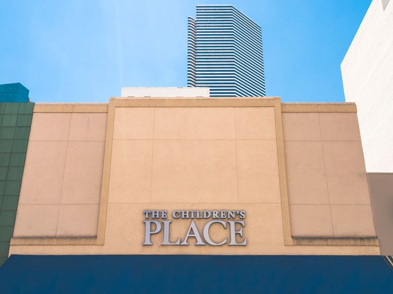 © Solange Adum Abdala - Image from the Swamp city photography project