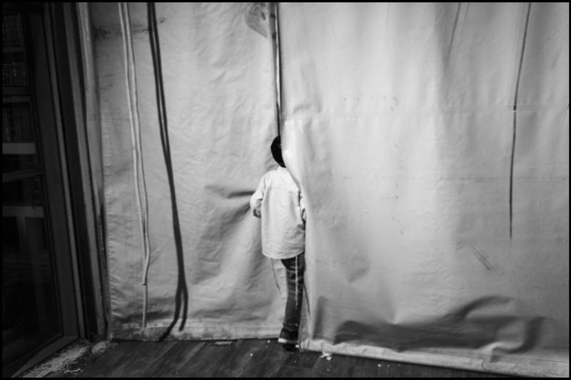 © BARATZKA - Image from the Shiduch  _ Engagement ceremony in Yavniel photography project