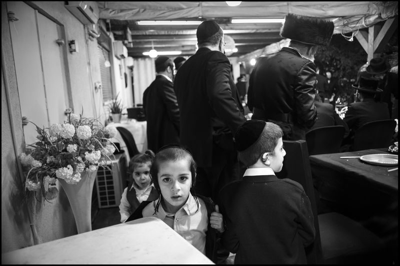 © BARATZKA - Image from the Shiduch  _ Engagement ceremony in Yavniel photography project