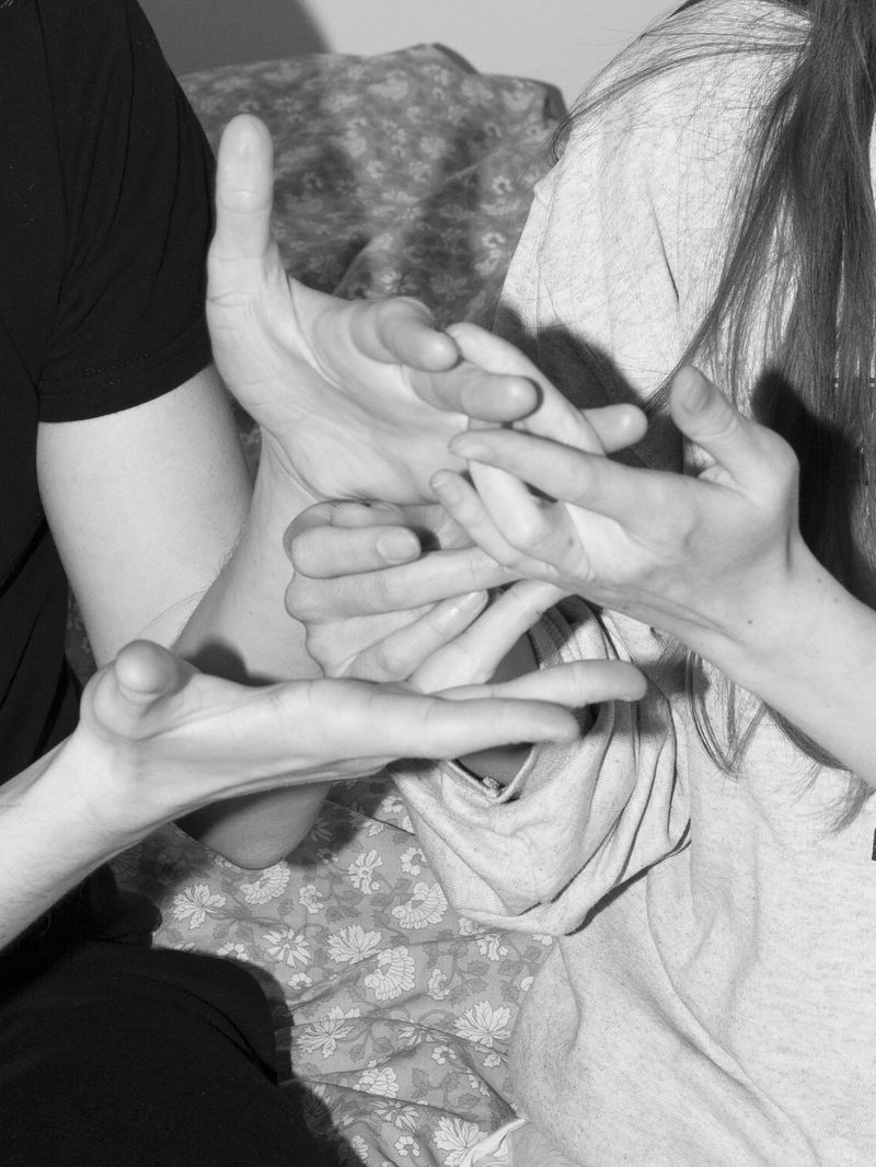 © Eva Vei - Image from the Touch the floor and lick your finger photography project