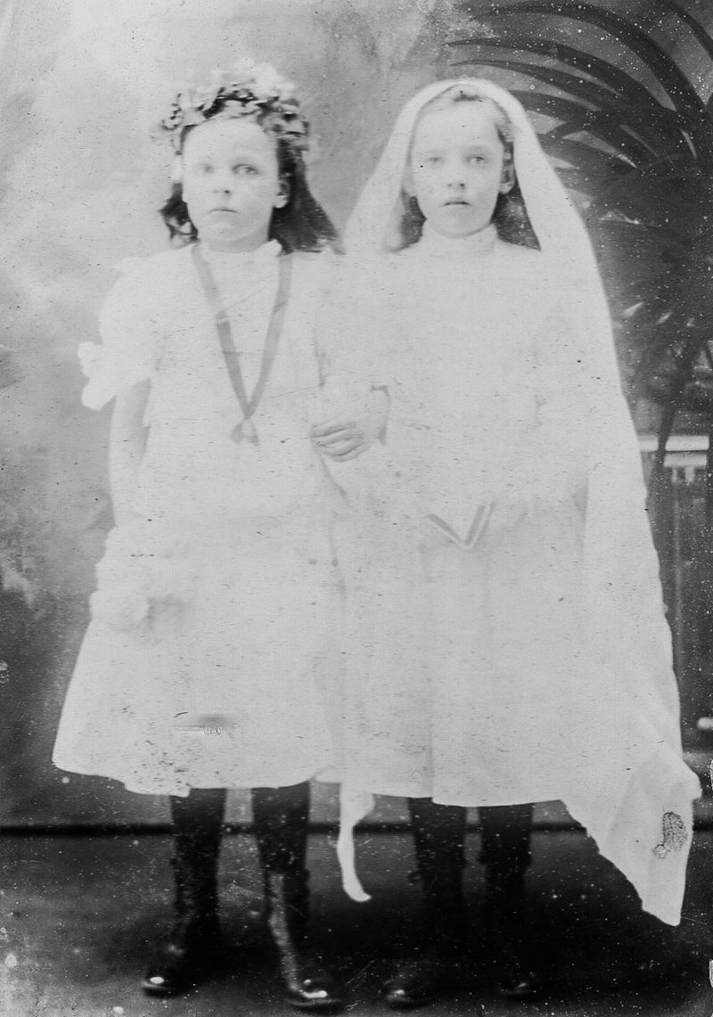 © Roisin White - Image from the Cross The Child's Palm with Silver photography project