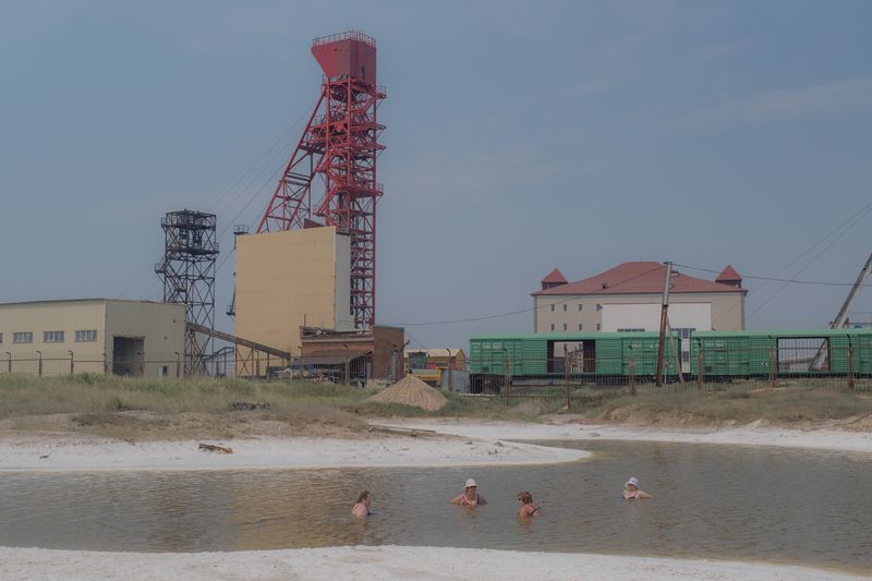 © Ekaterina Balaban - Image from the The sea is rough photography project