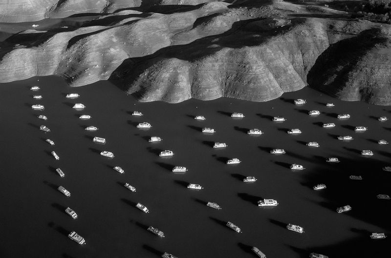 © Tomas van Houtryve - Image from the Blue Sky Days photography project