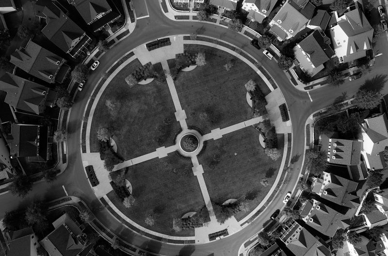 © Tomas van Houtryve - Image from the Blue Sky Days photography project