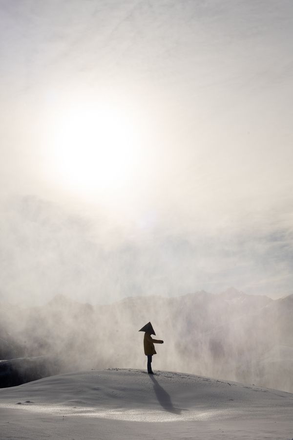 © Emilio Nasser - Image from the Shipwreck of Dreams photography project