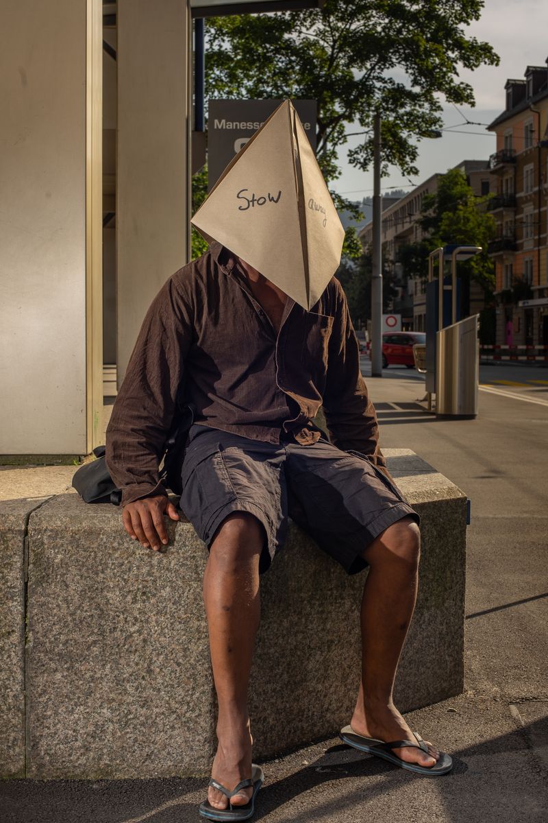 © Emilio Nasser - Addi wrote "Stow away" on Manessetrasse street, where the school was officially born in a squat 2008.