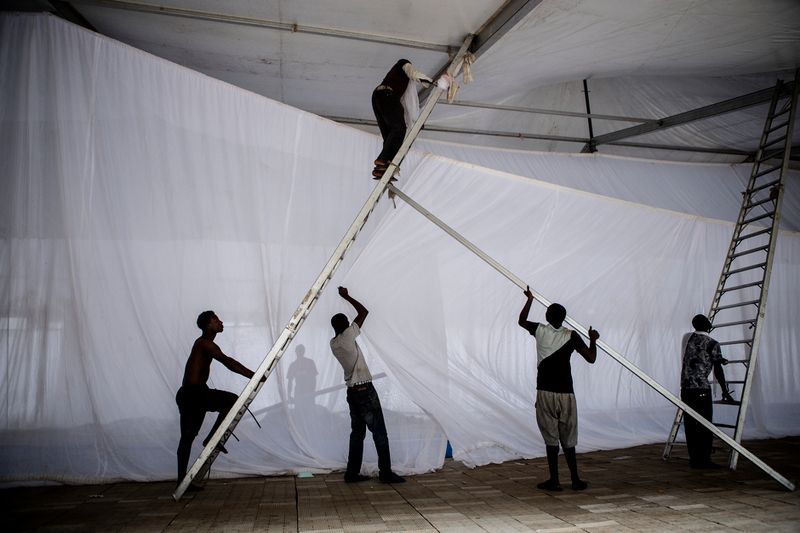 © Glenna Gordon - Image from the Naira Wedding: Marriage and Money in Nigeria  photography project