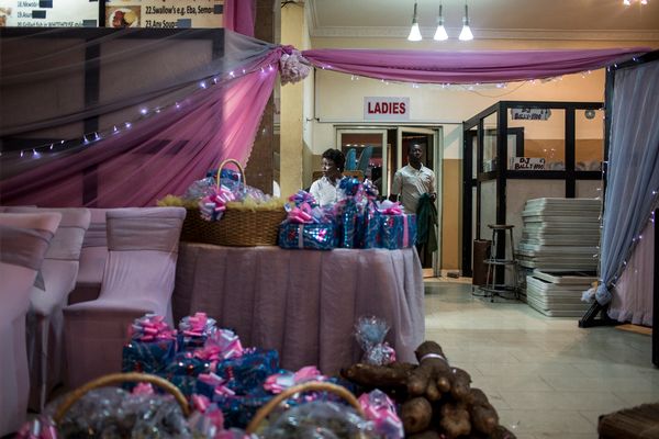 © Glenna Gordon - Image from the Naira Wedding: Marriage and Money in Nigeria  photography project
