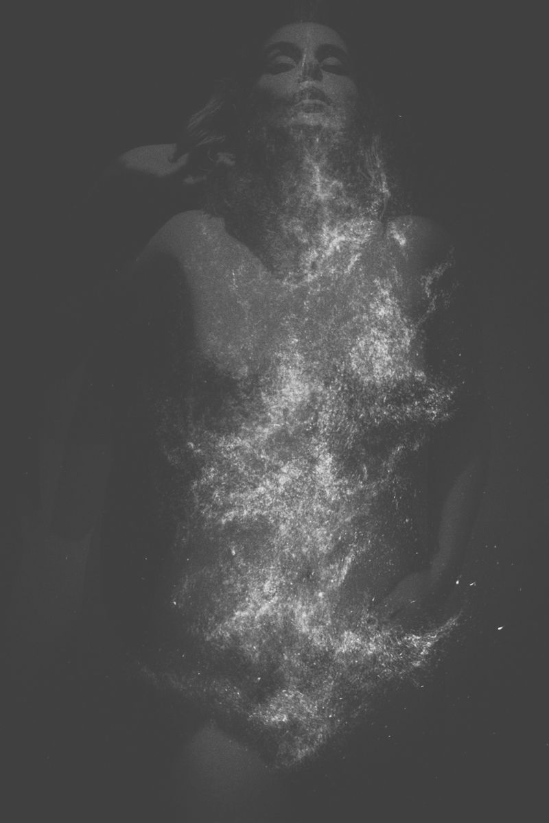 © Fatima Abreu Ferreira - Image from the The end of night photography project