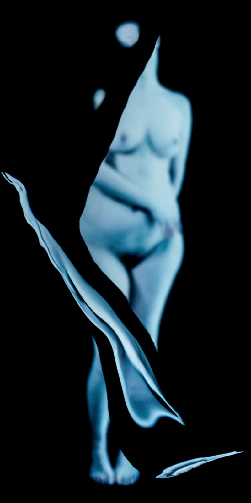 © Anna Maggy - Image from the The Perfect Body photography project