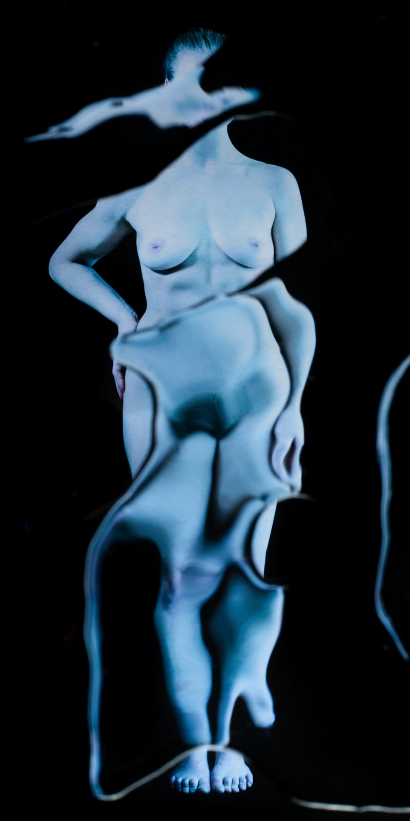 © Anna Maggy - Image from the The Perfect Body photography project