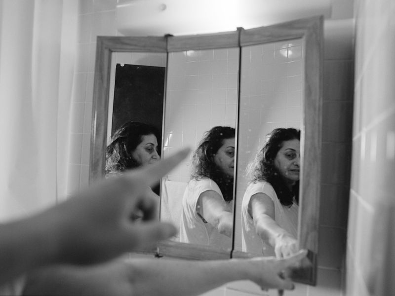 © Noy Finer - Image from the stitching a fallen leaf photography project