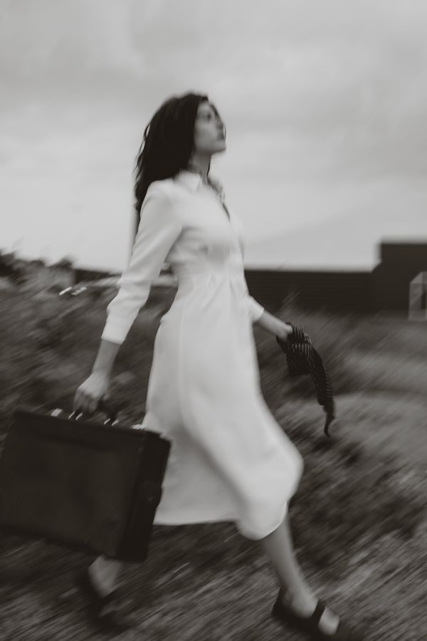 © Anna Chekryshova - Image from the the heavy baggage she left behind photography project