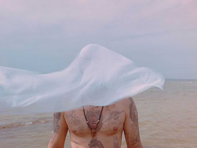 © Rëza Dè Ghān - Image from the The Fading Roses photography project