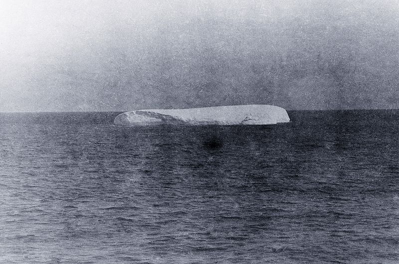 © Carly Steinbrunn - Iceberg