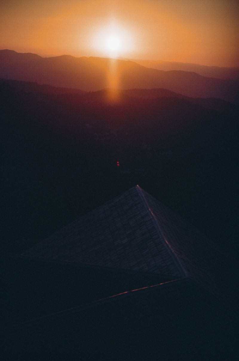 © Gala Segui - Image from the (DIST)URBE photography project