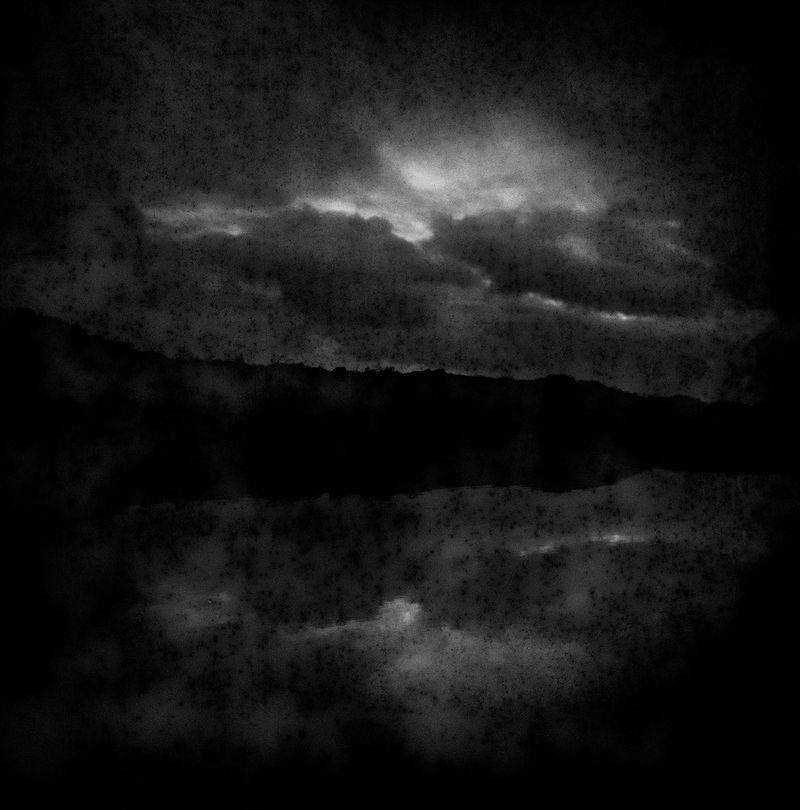 © Lilli Waters - Below the Night