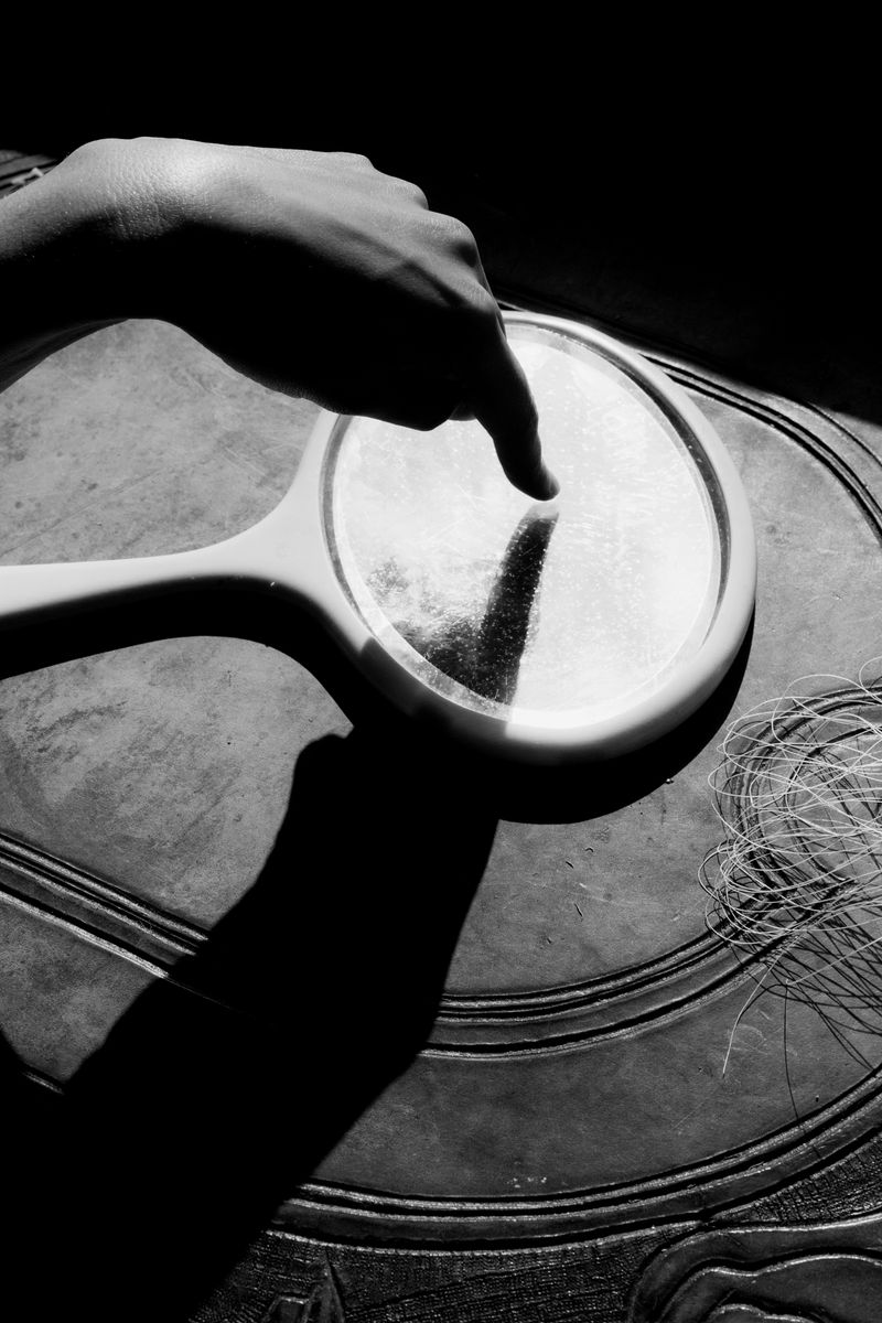 © Lilli Waters - Image from the The Kiss of Death photography project