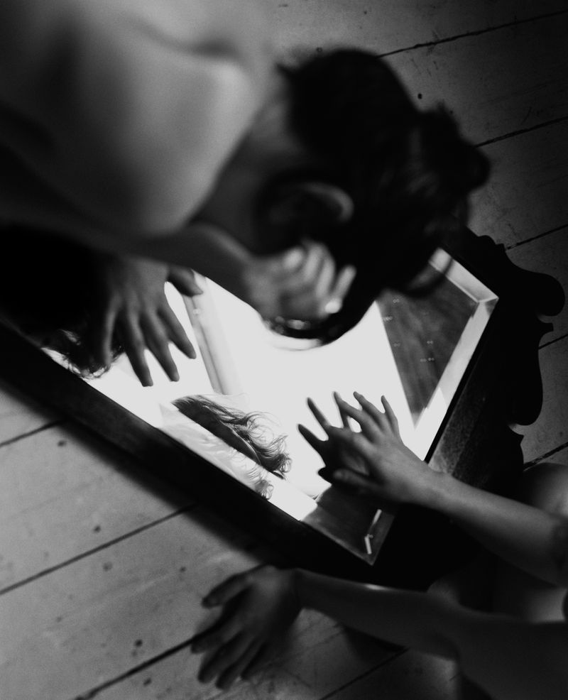 © Lilli Waters - Image from the The Kiss of Death photography project