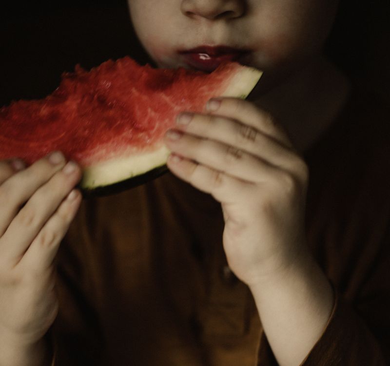© Olivia de Villaine - Image from the Insights into Motherhood photography project