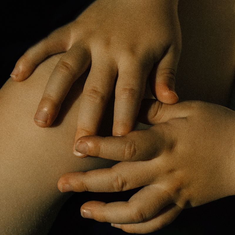 © Olivia de Villaine - Image from the Insights into Motherhood photography project