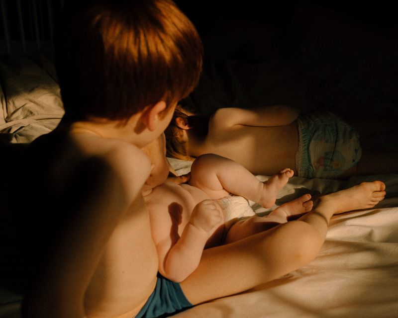 © Olivia de Villaine - Image from the Maternal Gaze photography project